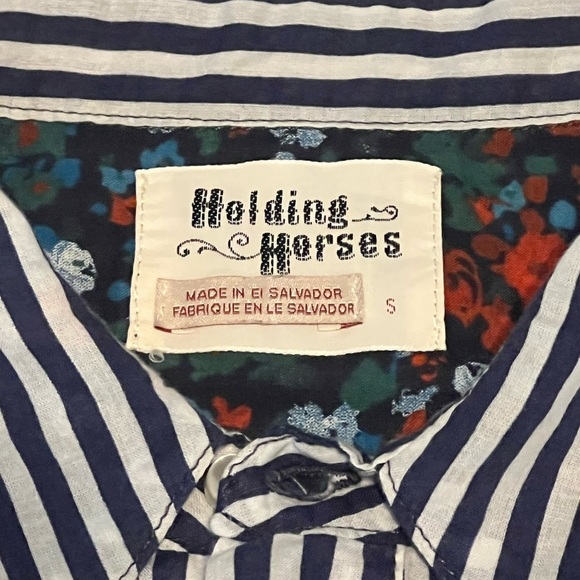 ANTHROPOLOGY HOLDING HORSES BUTTON UP LONG SLEEVE TOP SZ SM CONVERTS TO TIE - Picture 5 of 10